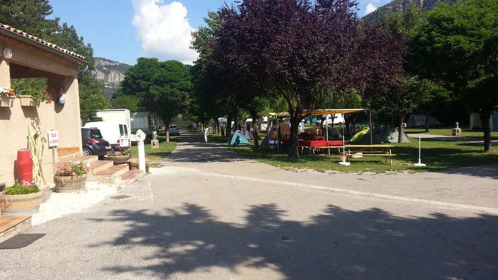 Camping Du Lac Saint-Julien-du-Verdon Exterior photo